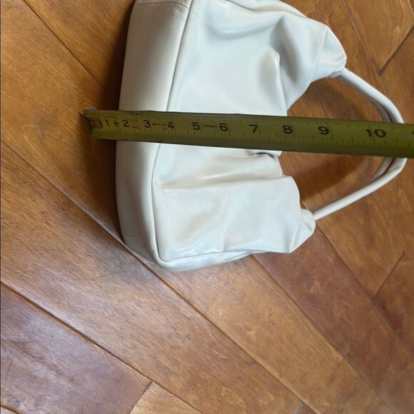 STAUD Felix Off White Leather Gathered Shoulder Bag - Picture 10 of 10